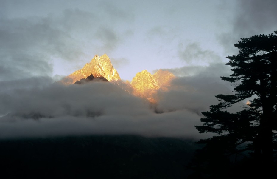 Top 8 Highest 8000m Peaks to Climb in Nepal